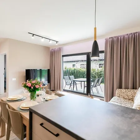 Kochanowskiego Z Ogrodkiem I Garazem - Dream アパート *