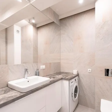 Kochanowskiego Z Ogrodkiem I Garazem - Dream アパート ウストロン